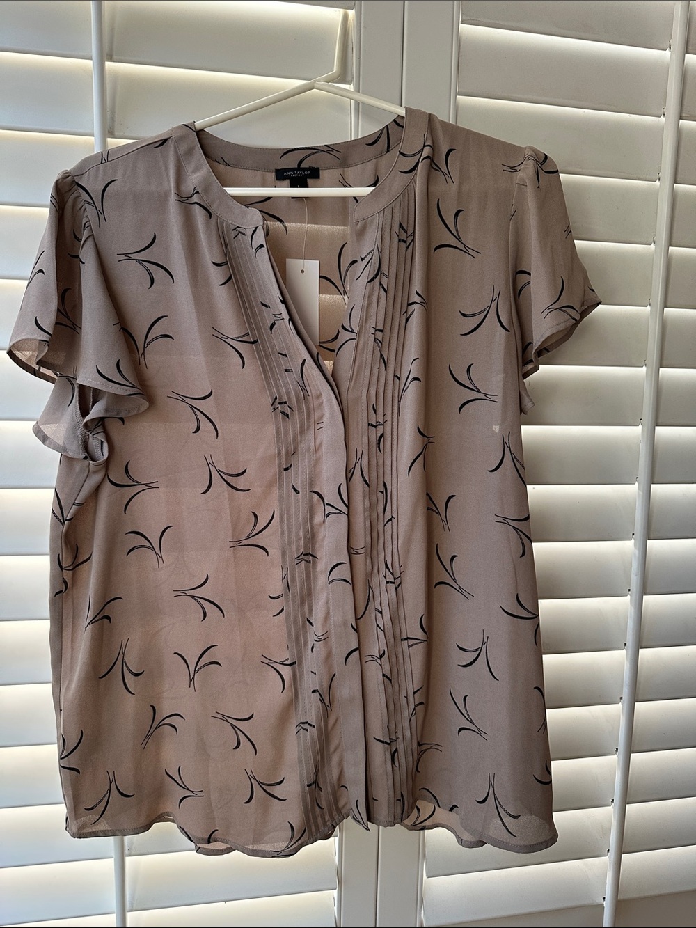 Ann Taylor Factory short sleeve blouse